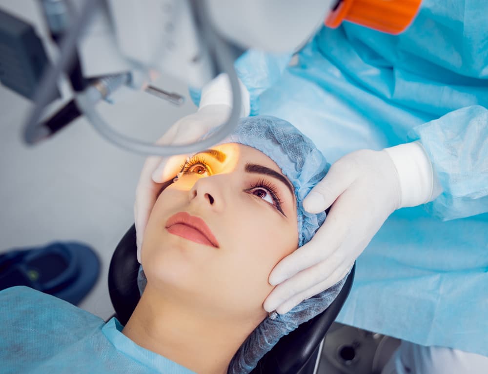 Advanced-Eye-Surgery